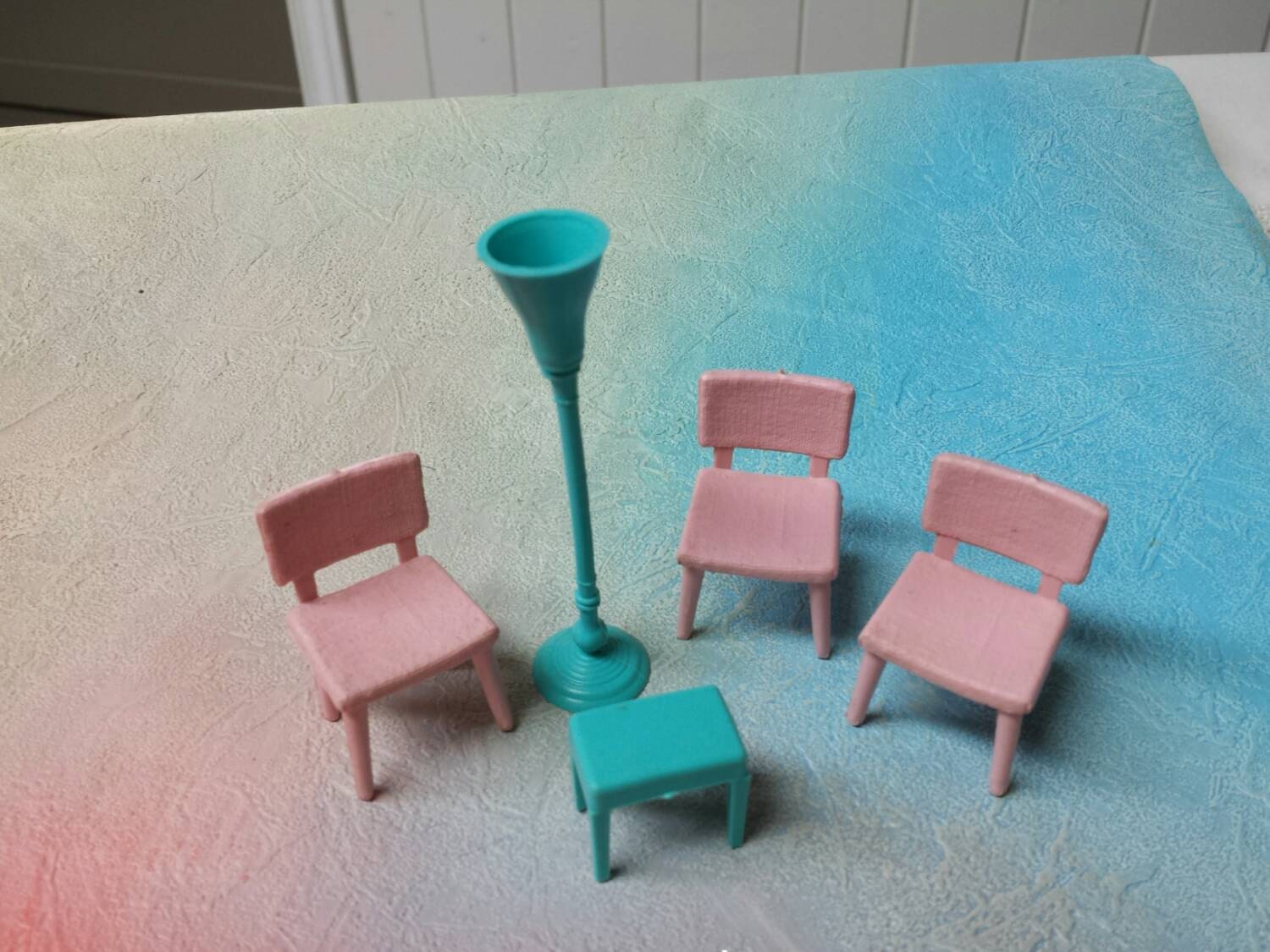 Superior Vintage Doll House Toy Plastic Furniture Lot Haute Juice