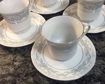 Somerset by NL Exel 4 China Cups and 4 Saucers