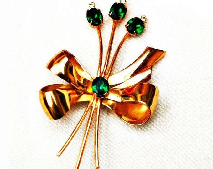 Flower Brooch - Signed Coro - Floral Bouquet - green glass Rhinestone - gold plated - bow - Mid Century pin