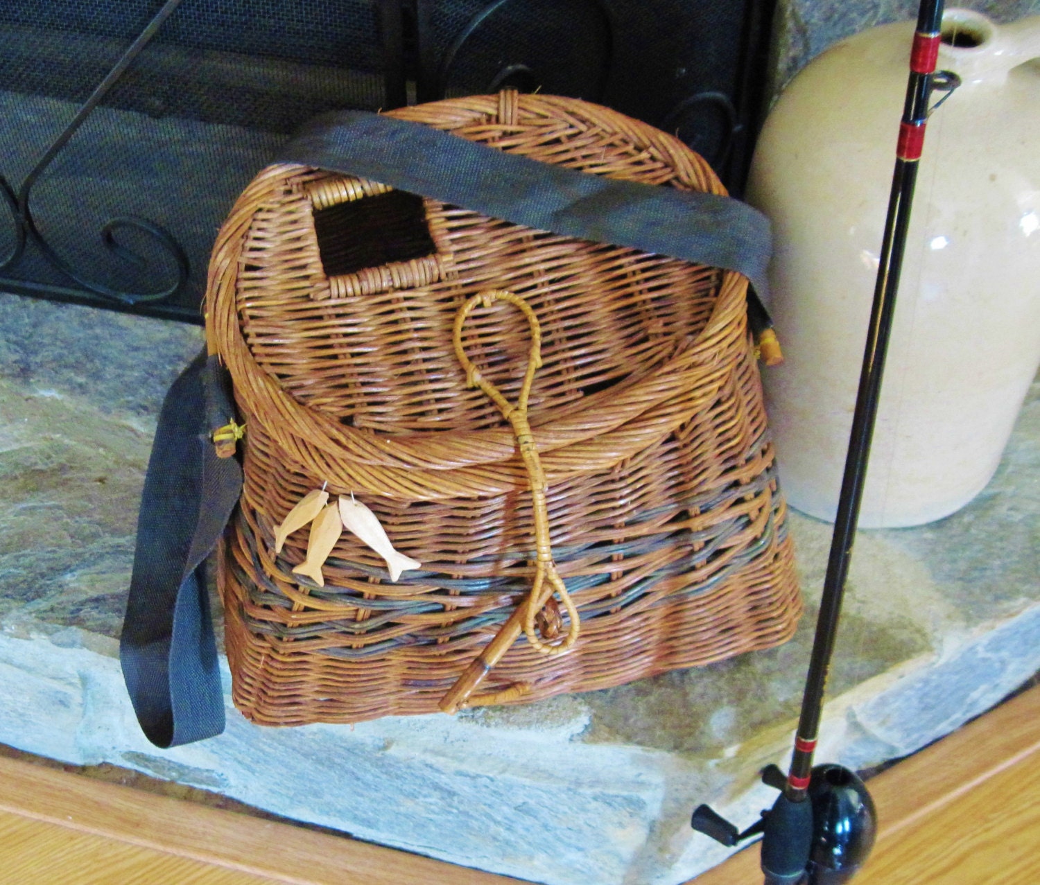 Wicker Fishing Creel Vintage Trout Basket with Strap Fly