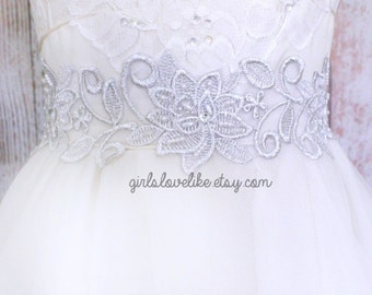 Orchid & Lavender Purple Paisley & Floral Sequined Lace with Scalloped Edge for Tailoring & Accents