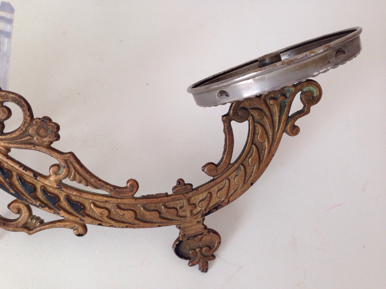 Antique Oil Lamp Holder Cast Iron Victorian Wall Mount Wall