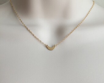 Delicate Moon Necklace. Tiny Crescent Moon Necklace in Sterling Silver. Gold Filled. Rose Gold. Layering Necklace. Minimalist Jewelry.