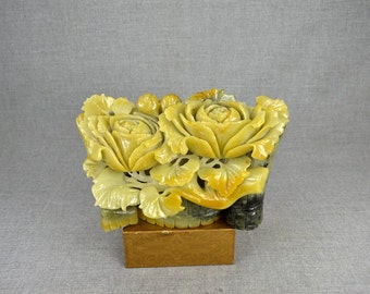 Carved Flower Jade Sculpture Large Statue Stone Natural Mineral Specimen Unique Business Gift For Birthday