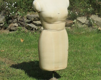 Faithfully Yours Singer Dress Form Including Original Dust cover