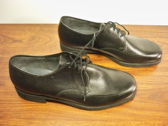 Vintage Hush Puppies Made in USA Black Leather Oxford by Tyjahn