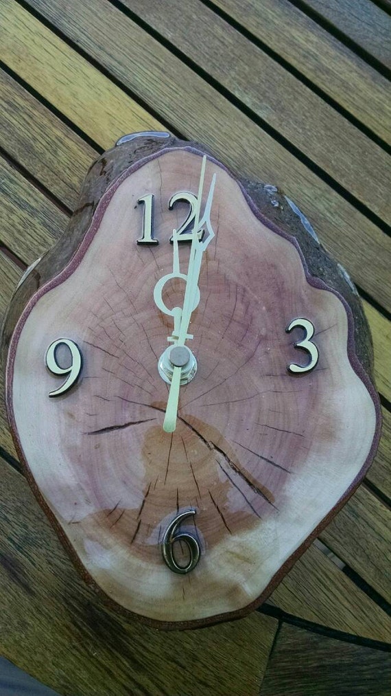 analogue desktop clock analogue desktop clock