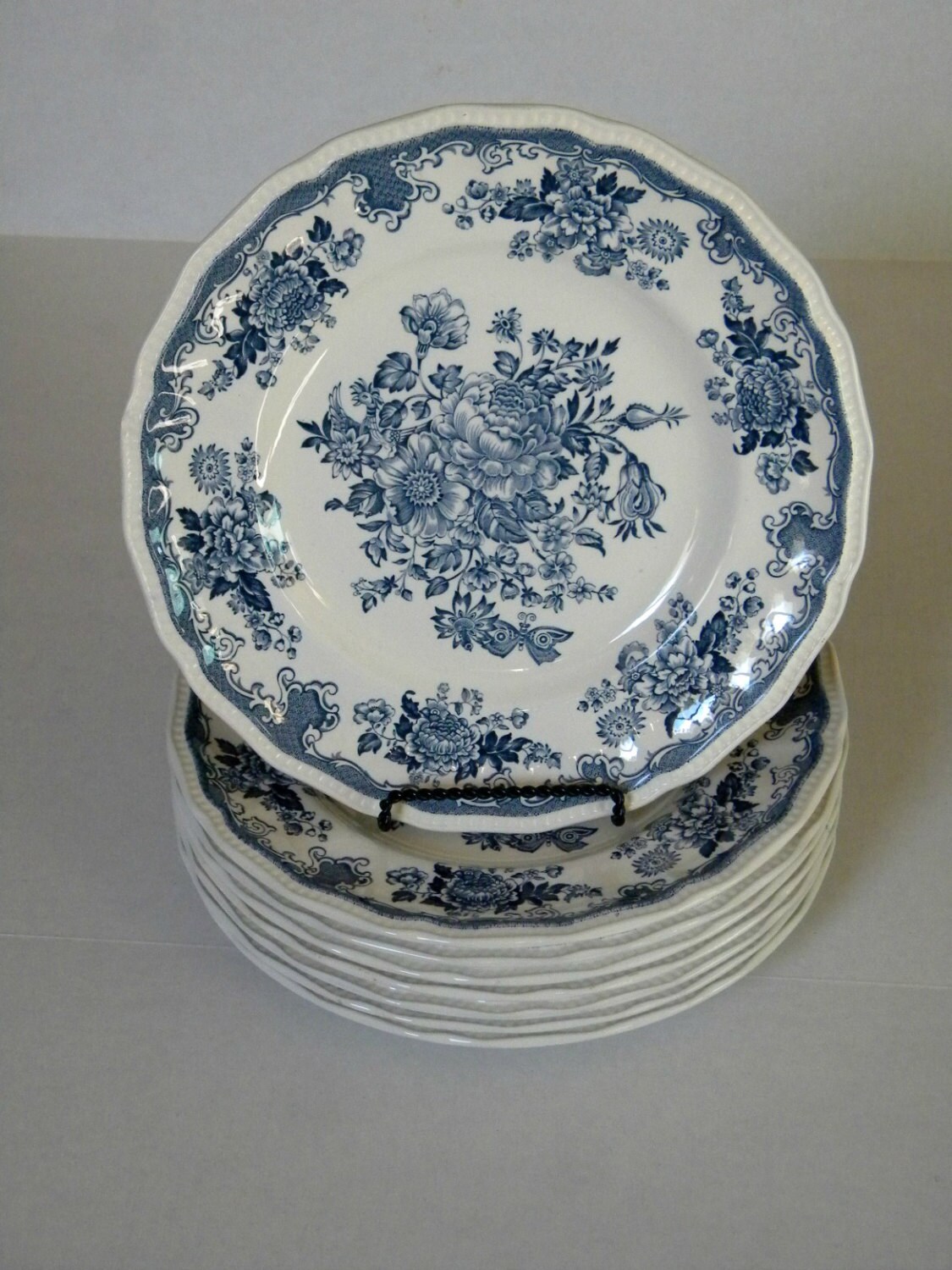 Kensington Balmoral 1801 Blue White Ironstone Dinner Plates