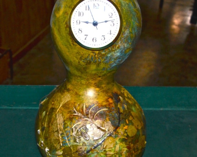 Gourd clock, item #154