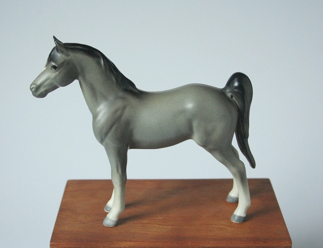 Horse figurine porcelain horse Lefton vintage horse