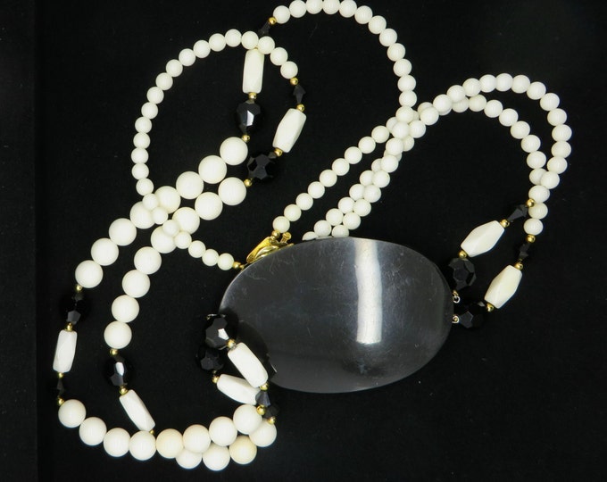 Black & White Necklace, Earrings Set, MOP, Milk Glass Necklace, Vintage Lee Sands Demi Parure, MOP Pierced Earrings Black & White Necklace, Earrings Set, MOP, Milk Glass Necklace, Vintage Lee Sands Demi Parure, MOP Pierced Earrings