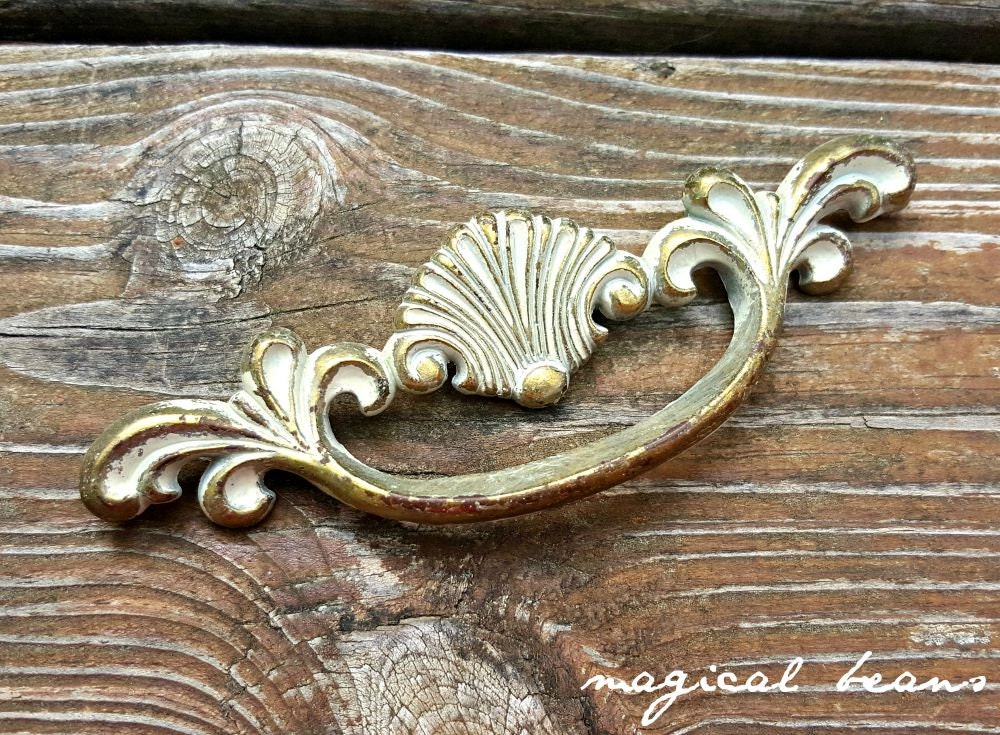 Clam Shell Dresser Handles Coastal Drawer Pulls Cottage Chic Dresser