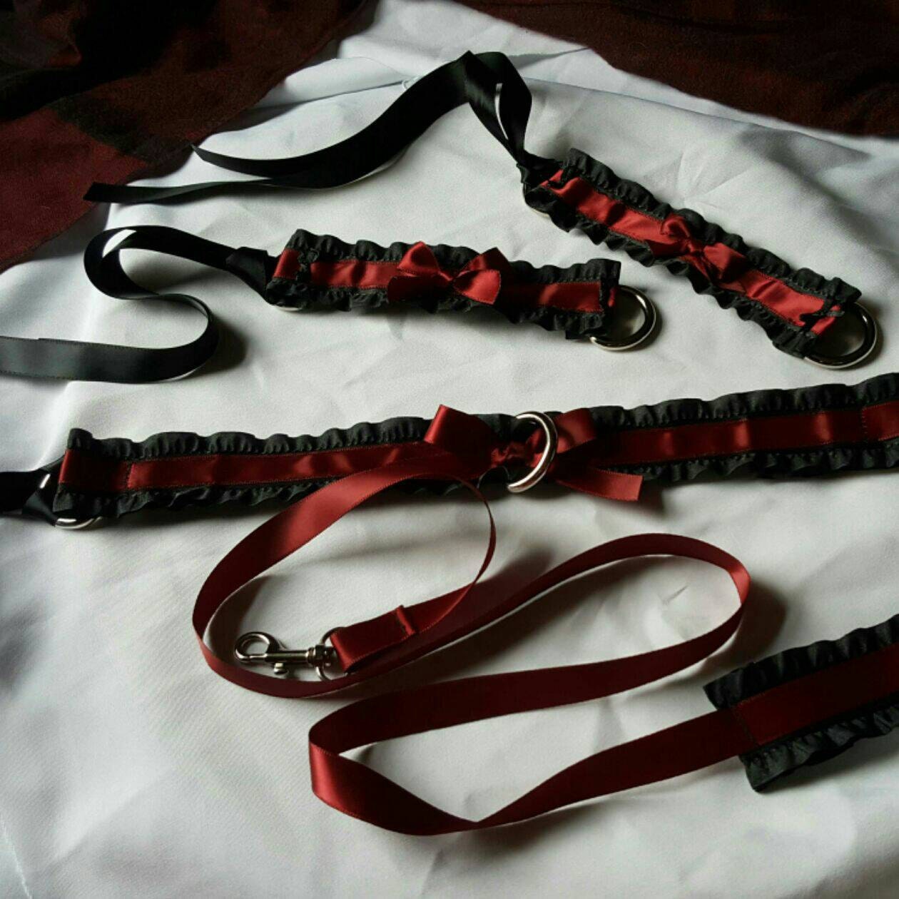 Custom Bdsm Set 2 Wrist Cuffs Collar And Leash Built