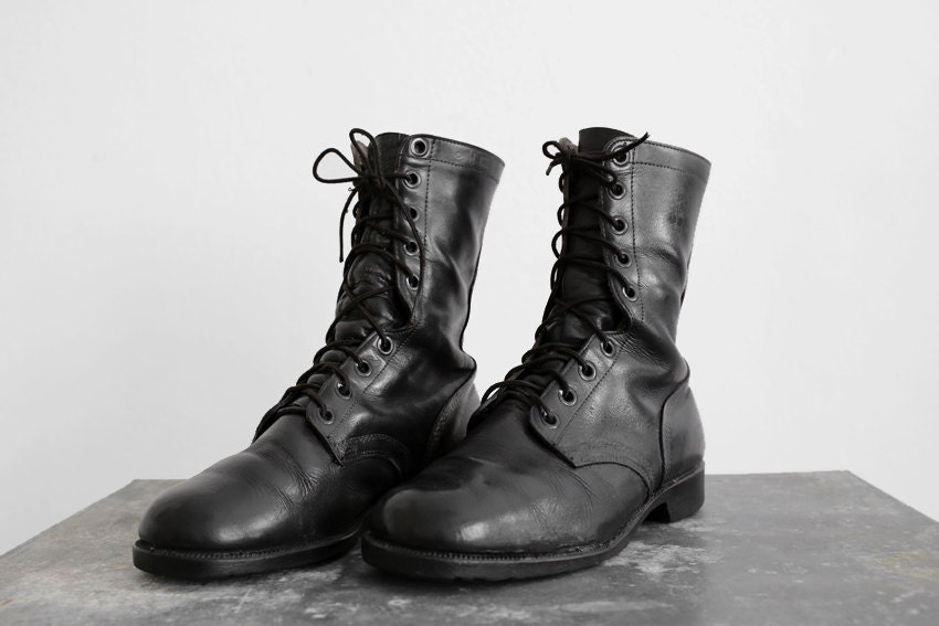 genesco combat boots