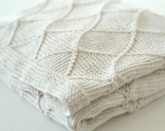 Baby blanket KNITTING PATTERNS - 'Diamond' blanket