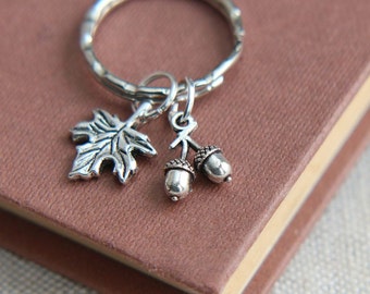 Acorn keychain, Woodland Keychain, Acorn Keyring, Acorn Leaf charm keychain