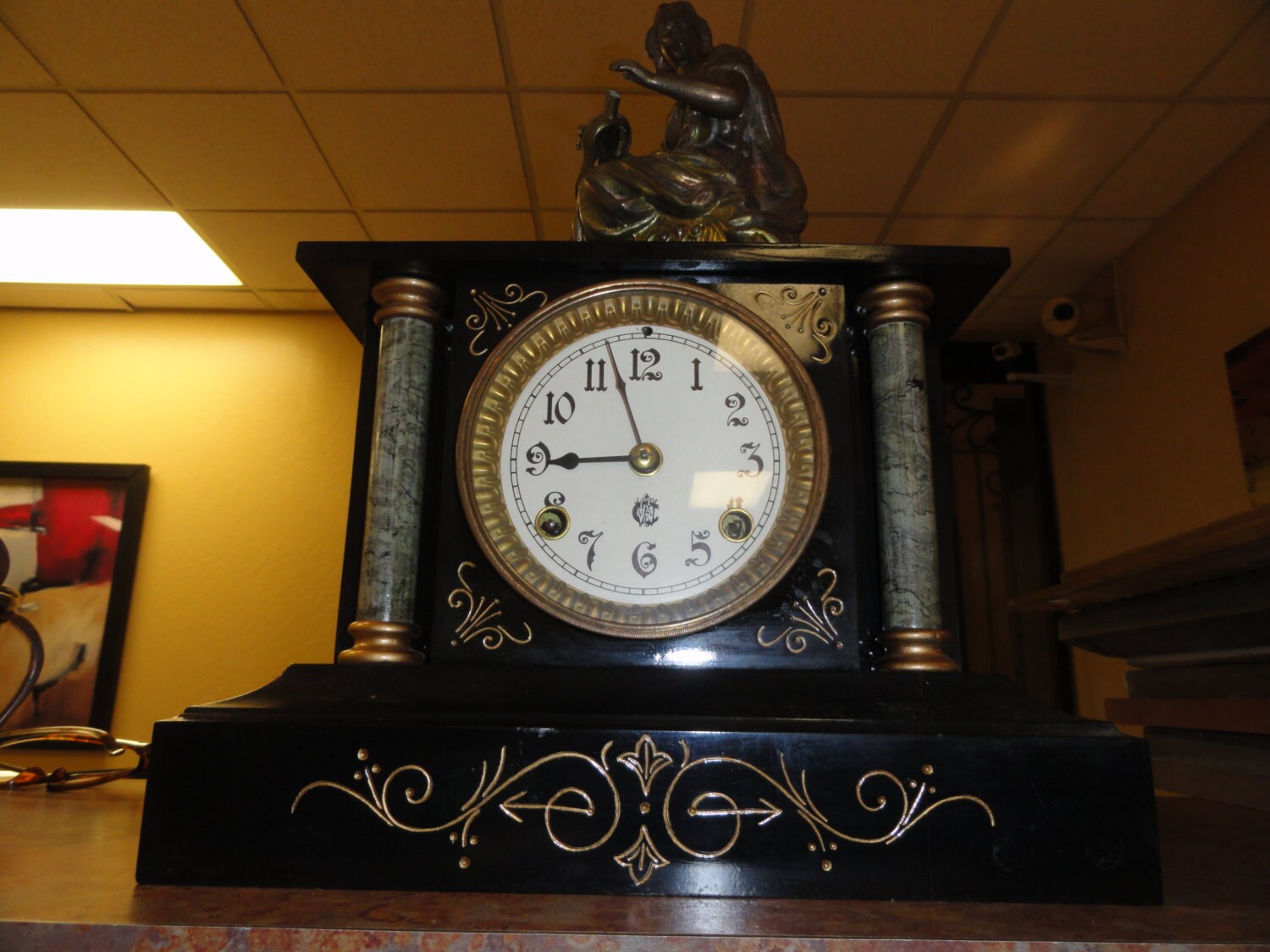Antique American Mantle Clock with Original Statue Chimes Make
