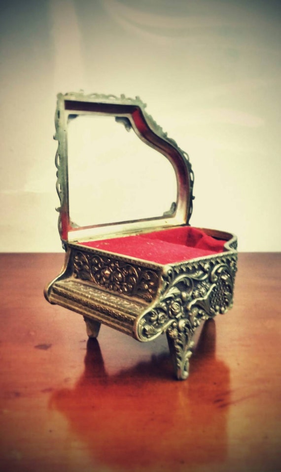 Vintage Golden Grand Piano Music Box Trinket Jewelry Ring Box