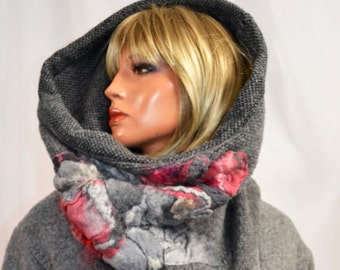 Neck warmer, tube scarf - Hand mede, natural wool - Decorated with natural silk + Australian merino wool - grey with light pink
