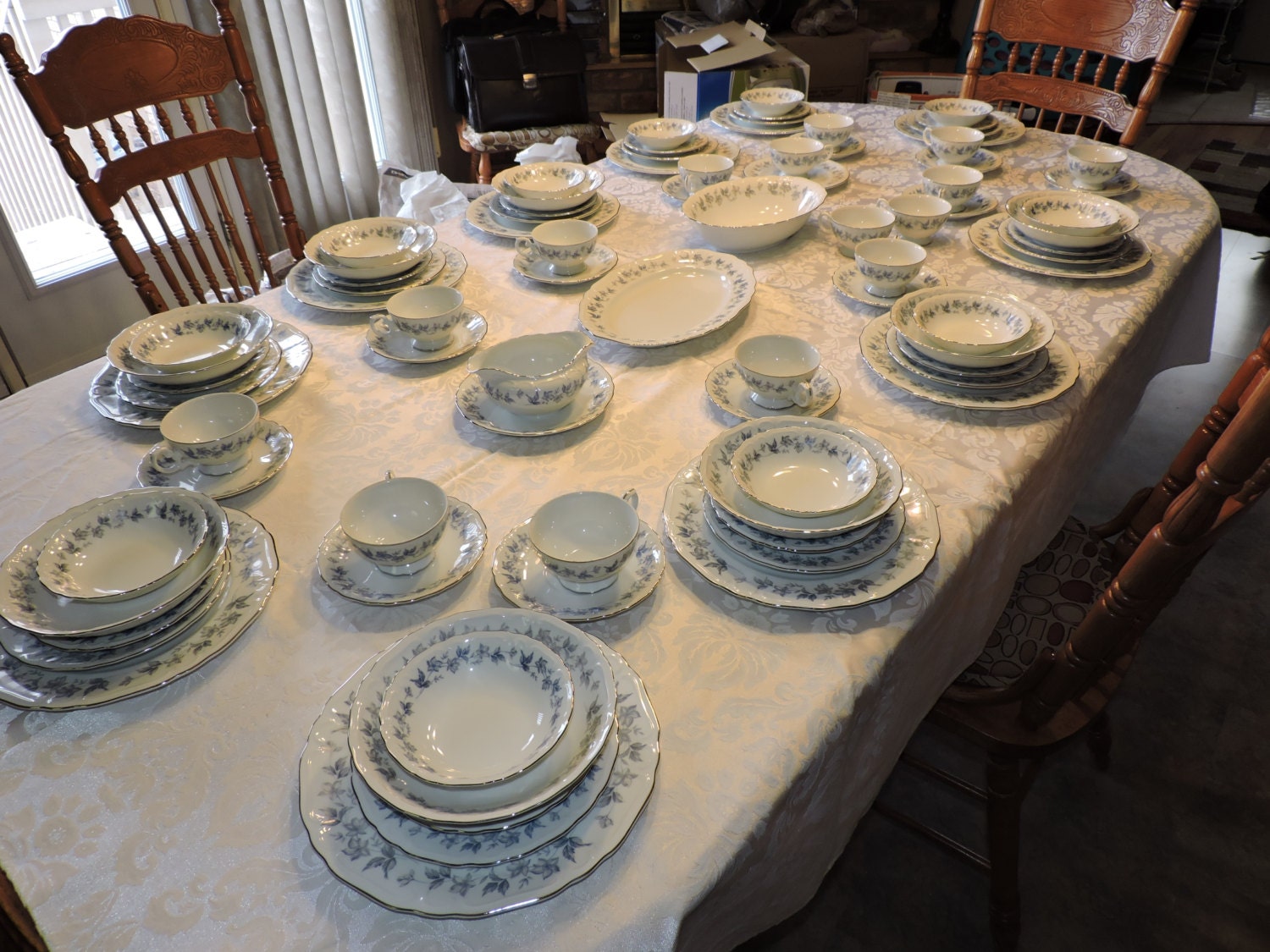 Harmony House 84 Pc China Dinnerware Set 12 Place Settings W/