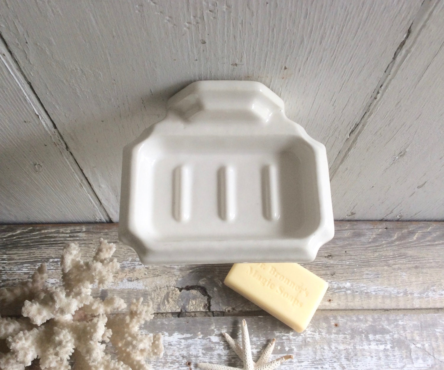 Vintage porcelain wall mounted soap dish