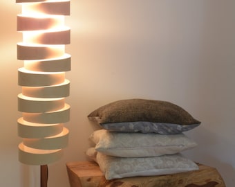 WRAP FLOOR LAMP