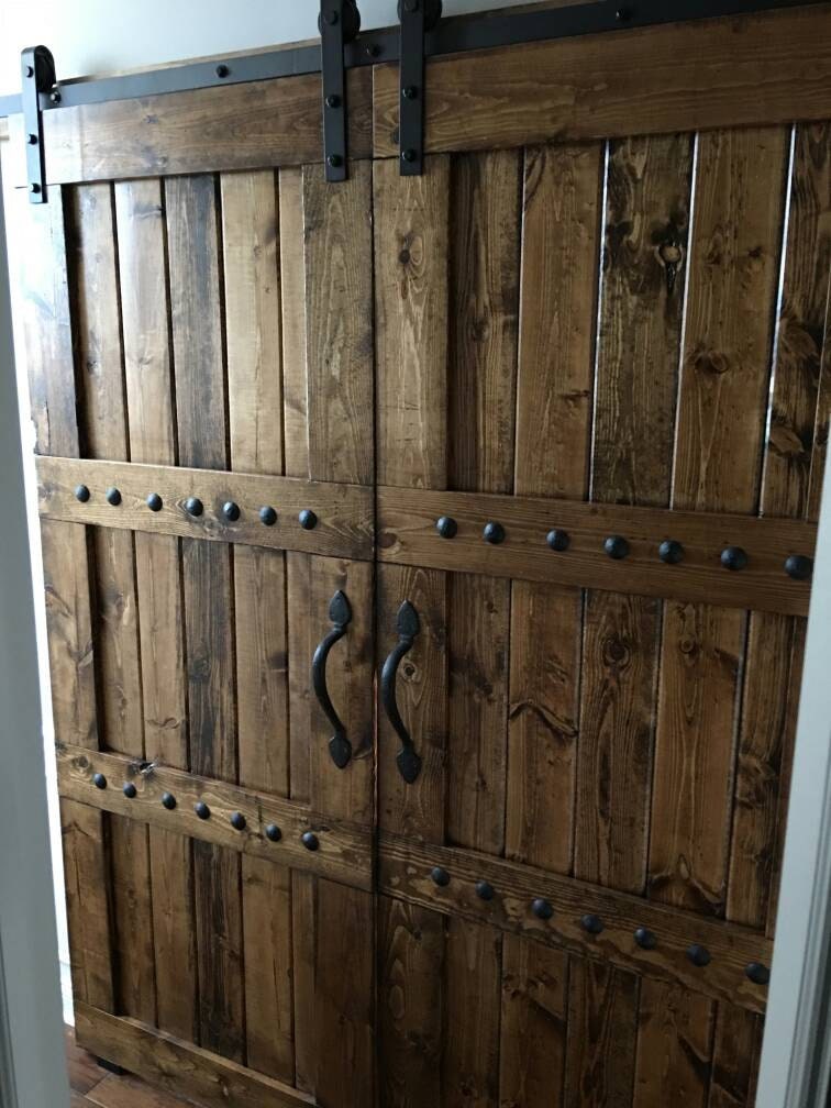 Double wooden barn doors