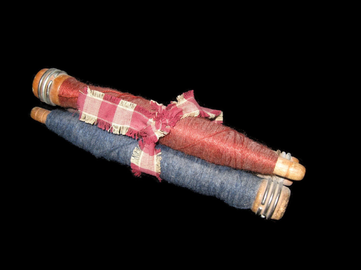 Vintage Textile Bobbins Three Bobbins With Thread Home