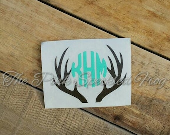 Deer antler circle monogram decal vinyl decal monogram decals deer decals hunting decals deer antler decals yeti cup decals car decals
