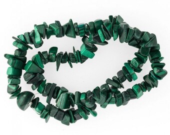 Vintage natural malachite chip gemstone beads, average 11x5mm, 15" strand. b4-mal212(e)
