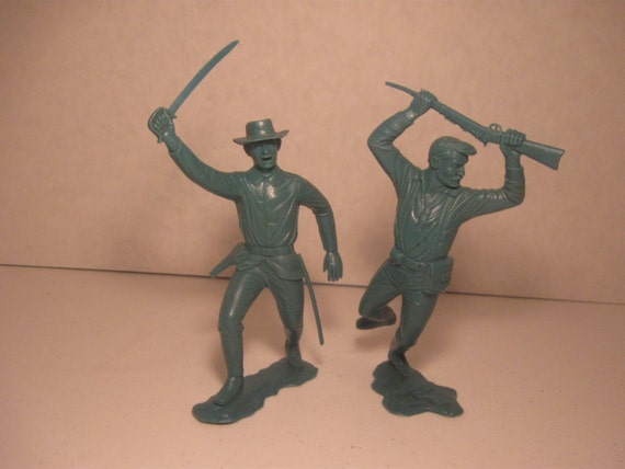 Vintage 1964 Louis Marx & Co. Inc. Toy Plastic Soldiers Green