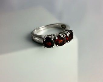 Items similar to Vintage Silver and Red Glass Ring on Etsy