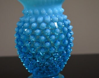 Vintage Fenton blue opalescent hobnail vase