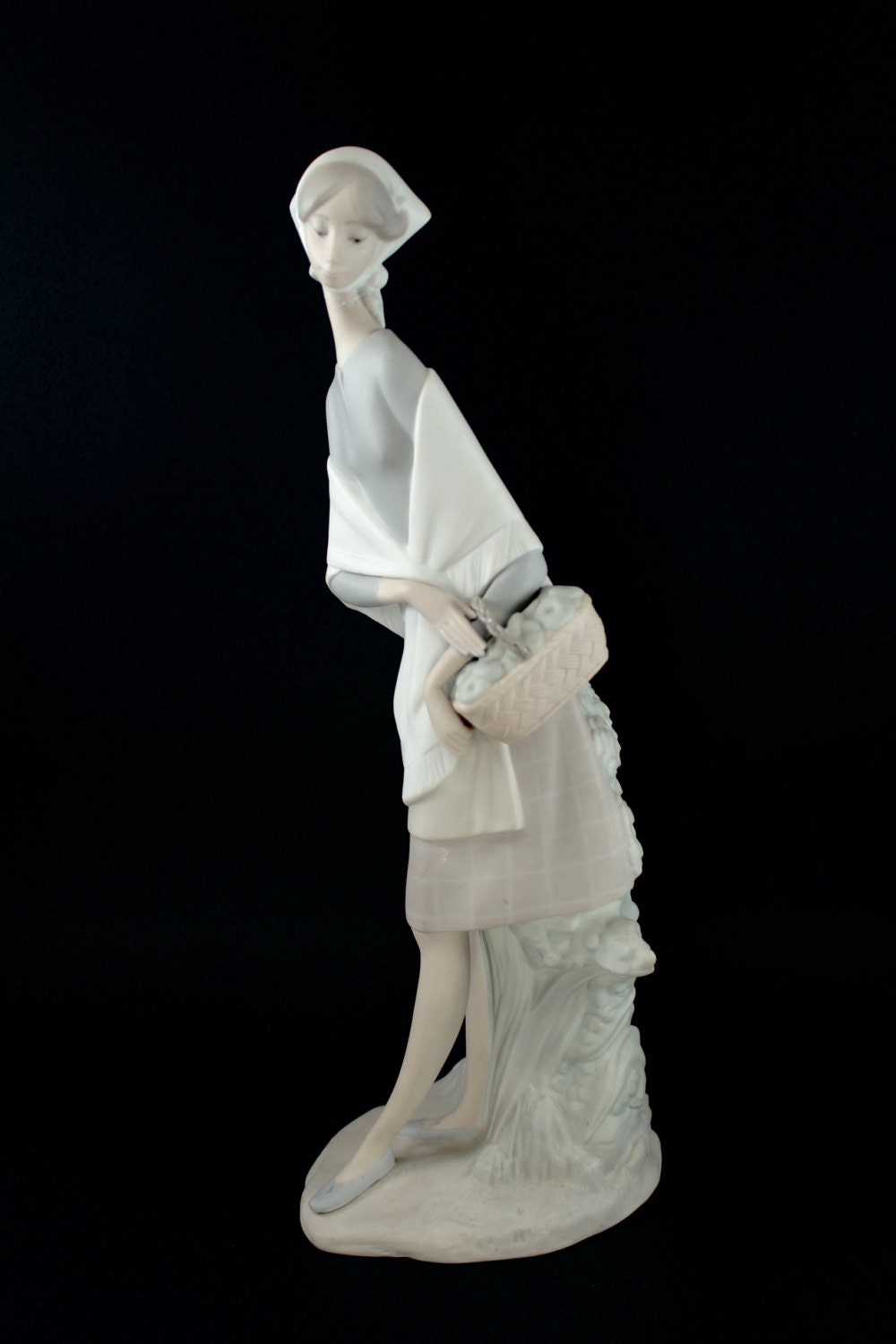 RARE Lladro Girl with Basket by sculptor Juan