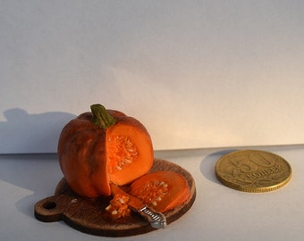 Dollhouse realistic food , miniature food , Realistic pumpkin, realistic miniatures ,Miniature pumpkin