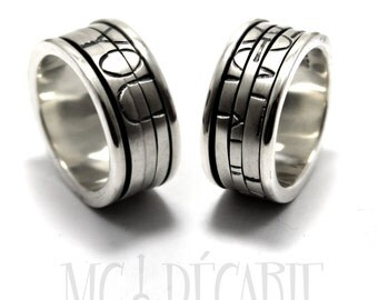 CRYPT CODE Spinner ring 10 mm; 3 flat spinners with personalized text, you need to turn the spinners to read the text, secret message ring