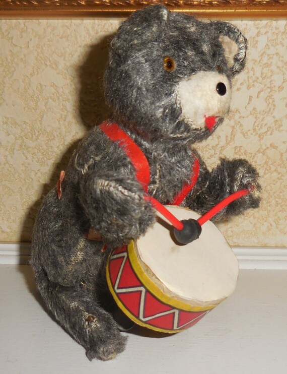 Vintage Wind Up Drumming Marching Band Drum Playing Bear