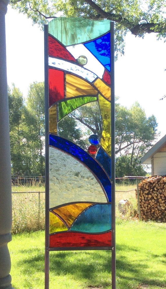 STAINED GLASS GARDEN stake Colorful glass art for your yard.