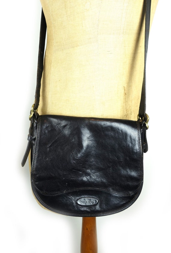 oroton black leather hobo bag