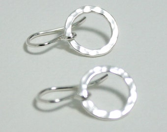 Hammered Circle Earrings in Sterling Silver / Small Silver Hoop Earrings / Simple Circle Earrings / Minimalist