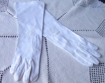Vintage Beaded Floral Nosegay Gloves . Long White Cotton Gloves . Wedding Gloves . Bridal Gloves . Bride's Gloves