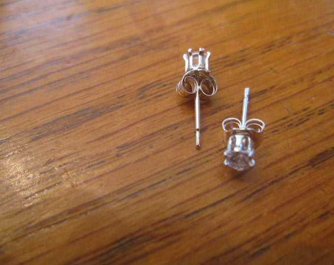 White Sapphire Studs, Petite 3mm Round, Natural, Set in Sterling Silver E899