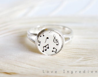 Musical notes ring, Music lovers gift, silver vintage ring everyday jewelry resin ring friendship ring holiday gift, free gift box, R018