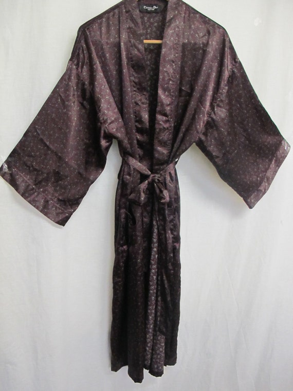 mens burgundy bathrobe