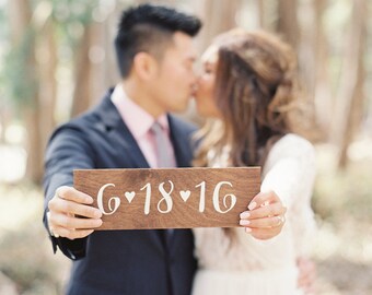 save the date sign / engagement sign / engagement photoshoot sign / custom wedding date / baby due date sign.