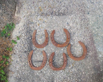 5 Rusty Worn Horse Shoes Vintage,Western Decor, Look Great Hanging Or For Use In Projects