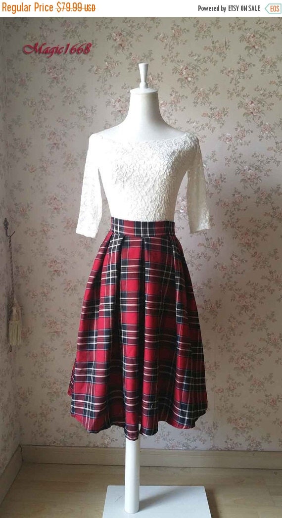 Autumn Plaid Skirt /Pleated Midi Skirt with Pockets by magic1668