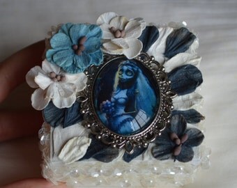 Corpse bride wedding ring set