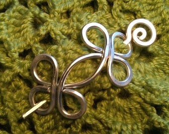 SALE - Medium HAMMERED CELTIC Brooch, Hair Pin or Shawl Pin For Scarf made with Aluminum Wire - Very light to wear -