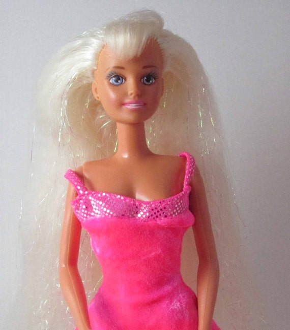 Hasbro Sindy Doll Blonde Crimped Hair With Tinsel 1990s